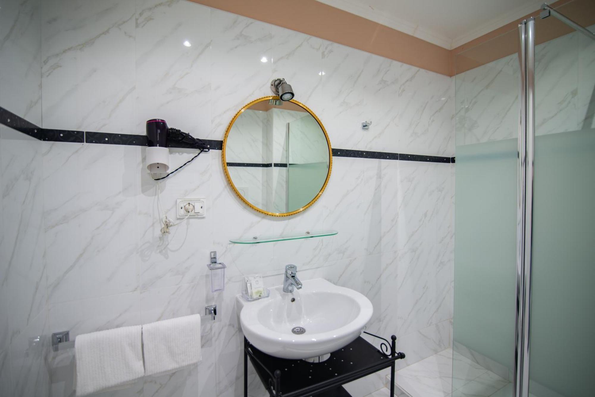 Guest house Home Grifondoro Affittacamere Genoa